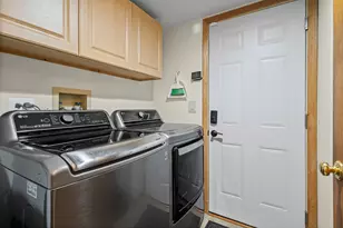 47 N Sterling Heights Rd, Vernon Hills, IL 60061 - Photo 15