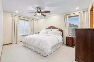 47 N Sterling Heights Rd, Vernon Hills, IL 60061 - Photo 17