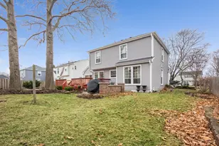 47 N Sterling Heights Rd, Vernon Hills, IL 60061 - Photo 29