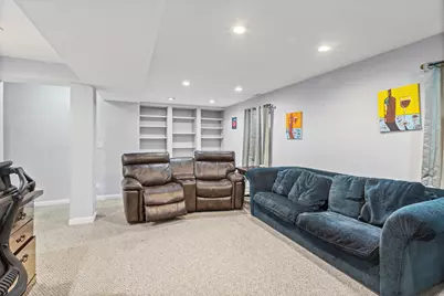 47 N Sterling Heights Road, Vernon Hills, IL 60061 - Photo 25