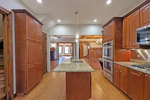 836 E 52nd St, Chicago, IL 60615 - Photo 17