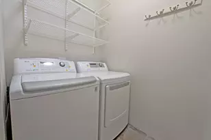 836 E 52nd St, Chicago, IL 60615 - Photo 19