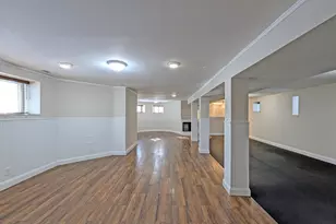 836 E 52nd St, Chicago, IL 60615 - Photo 37