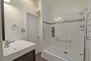 836 E 52nd St, Chicago, IL 60615 - Photo 33