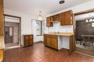 7340 W Keeney St, Niles, IL 60714 - Photo 7