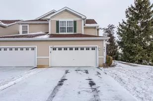 367 N Carlisle Ct, Round Lake, IL 60073 - Photo 1