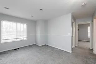 367 N Carlisle Ct, Round Lake, IL 60073 - Photo 17