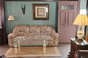 11337 S Parnell Ave, Chicago, IL 60628 - Photo 9