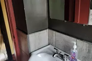 11337 S Parnell Ave, Chicago, IL 60628 - Photo 7