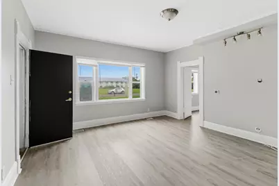 1601 N McKinley Avenue, Champaign, IL 61821 - Photo 5
