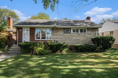 405 Clyde Avenue, Calumet City, IL 60409 - Photo 1