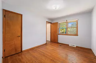 405 Clyde Ave, Calumet City, IL 60409 - Photo 11