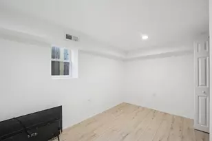 4954 W Byron St, Chicago, IL 60641 - Photo 25