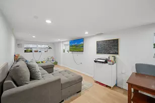 4954 W Byron St, Chicago, IL 60641 - Photo 17