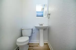 166 N Randolph Ave, Bradley, IL 60915 - Photo 17