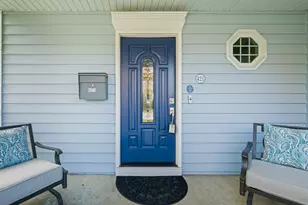 421 W Hawthorne St, Arlington Heights, IL 60004 - Photo 3