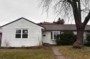 4710 W 88th Pl, Hometown, IL 60456 - Photo 1