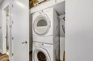 815 N Ashland Ave, Chicago, IL 60622 - Photo 25