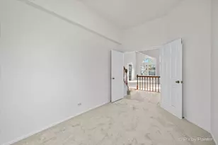 528 Penny Ln, Crystal Lake, IL 60014 - Photo 9