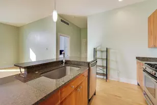 725 N Aberdeen St, Chicago, IL 60642 - Photo 9