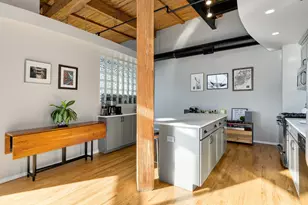 2210 W Wabansia Ave, Chicago, IL 60647 - Photo 15