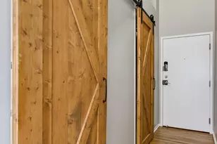 2210 W Wabansia Ave, Chicago, IL 60647 - Photo 25