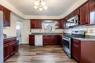 1210 Campbell St, Joliet, IL 60435 - Photo 9