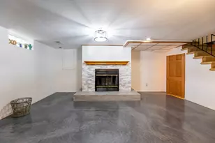 1210 Campbell St, Joliet, IL 60435 - Photo 11