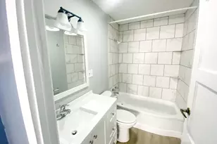 [Address not provided], Champaign, IL 61821 - Photo 5