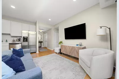 2720 W Cortland Street #302, Chicago, IL 60647 - Photo 7