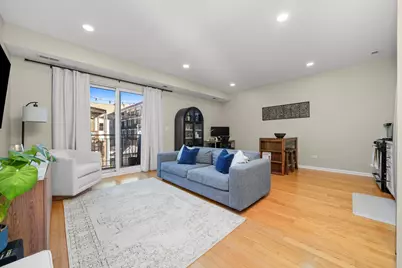 2720 W Cortland Street #302, Chicago, IL 60647 - Photo 3