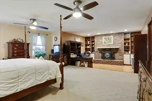 2215 Woodfield Rd, Bloomington, IL 61704 - Photo 13