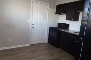 1340 N Main St, Wheaton, IL 60187 - Photo 5