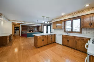 [Address not provided], Naperville, IL 60540 - Photo 5