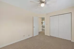 115 W Helen Rd, Palatine, IL 60067 - Photo 11