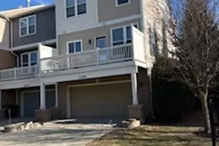 3291 Coral Ln, Glenview, IL 60026 - Photo 3