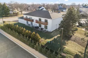 809 Constance Ln, Sycamore, IL 60178 - Photo 21