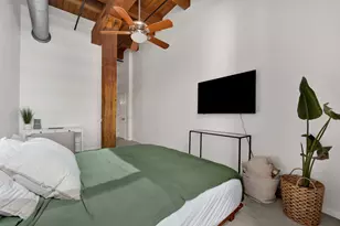 525 W Superior St, Chicago, IL 60654 - Photo 13