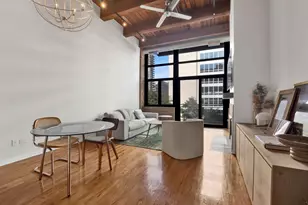 525 W Superior St, Chicago, IL 60654 - Photo 5