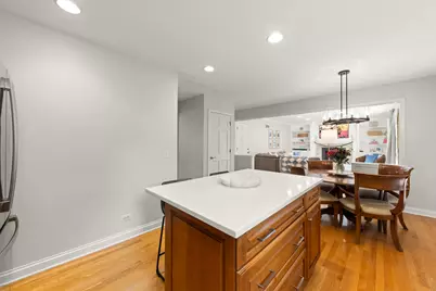 2042 Richton Drive, Wheaton, IL 60189 - Photo 7