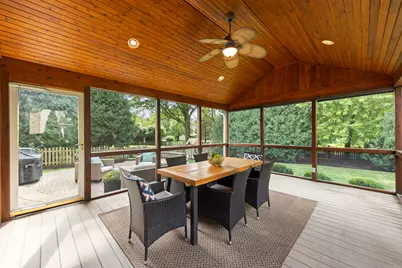 2042 Richton Drive, Wheaton, IL 60189 - Photo 25
