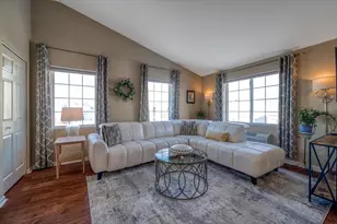 148 Bertram Dr, Yorkville, IL 60560 - Photo 5