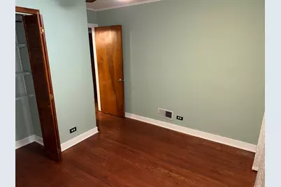 5552 S Kolmar Avenue, Chicago, IL 60629 - Photo 9