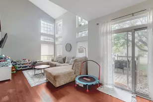 966 Mesa Dr, Lake in the Hills, IL 60156 - Photo 7