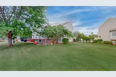 966 Mesa Drive, Lake in the Hills, IL 60156 - Photo 21