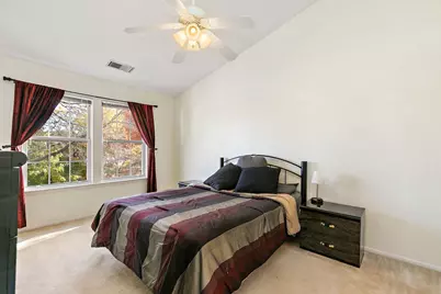 323 Green Knoll Lane #323, Streamwood, IL 60107 - Photo 13