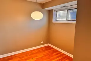 2212 Country Club Dr, Woodridge, IL 60517 - Photo 7