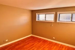 2212 Country Club Dr, Woodridge, IL 60517 - Photo 9