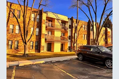 2212 Country Club Drive #6, Woodridge, IL 60517 - Photo 1