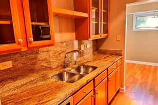 2212 Country Club Dr, Woodridge, IL 60517 - Photo 5